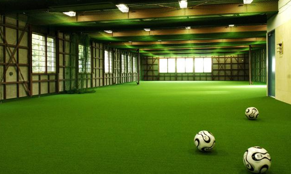 عدم ملء عشب كرة القدم